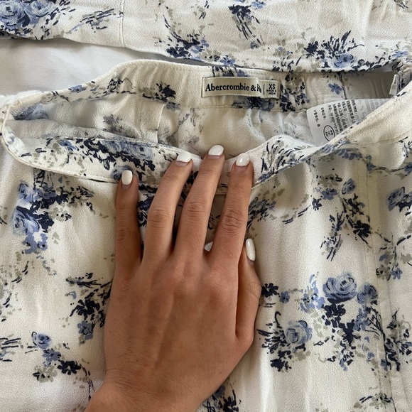 Abercrombie floral Set - Picture 3 of 4